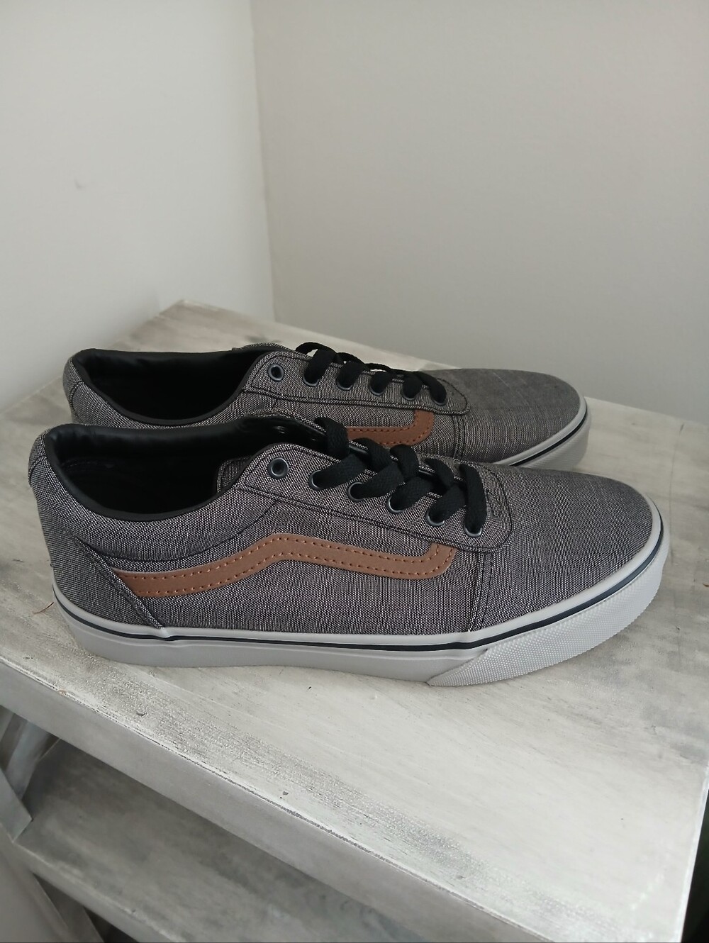 Vans Ward Sneakers Textile Black Grey Size 5 Youth *NEW* No box